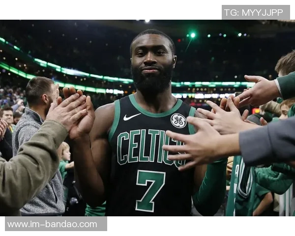 生涯年杰伦布朗21场达成赛季600分100板100助创队史最快纪录