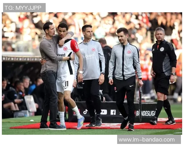 埃基蒂克谈英超与欧冠的魅力如同与顶级球星的浪漫约会 埃基蒂克谈英超与欧冠的魅力如同与顶级球星的浪漫约会